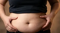 Burn Fat and Keep Your Waist Slim and Toned — Bow Pose: All You Need to Do Is Lie Down