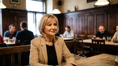 How Men on Dating Apps Treat Cozy Women: A Dating App Experiment